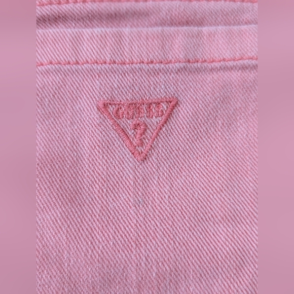NWT GUESS Womens (Size 26) Peach Jean Shorts With Off-White Lace/Crochet Trim - Picture 13 of 16